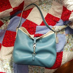 Authentic/vintage Coach Hampton Clip Hobo Bag